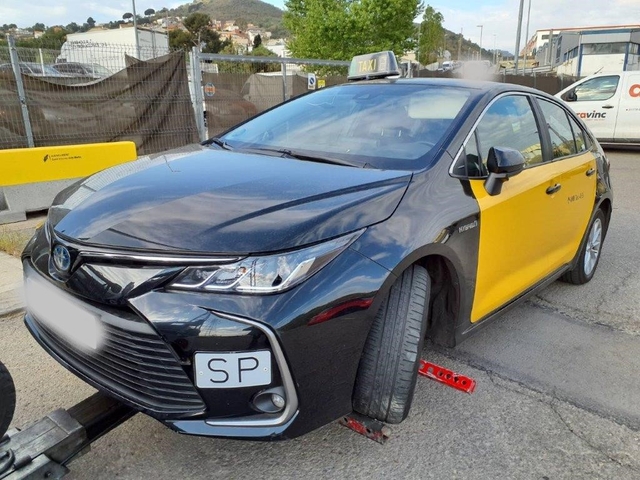 SUCCESSOS: Detenen una persona a Sant Vicenç dels Horts com a presumpta autora del robatori d’un taxi