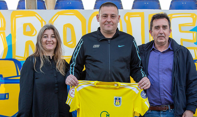  ESPORTS (FUTBOL, TERCERA RFEF): Miki Carrillo renova com a tècnic de la UE Castelldefels