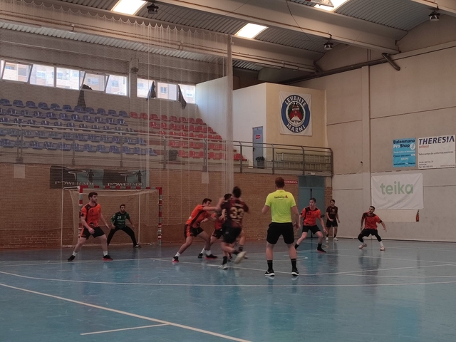 ESPORTS (HANDBOL, PRIMERA NACIONAL MASC.): El Sant Vicenç es retroba amb la victòria a València