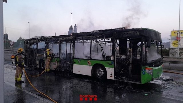 Estat de l'autobús després de l'incendi