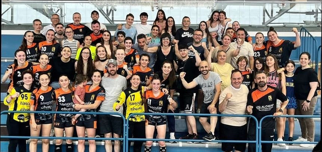 ESPORTS (HANDBOL): El sènior femení de la Fundació Handbol Sant Vicenç guanya la Copa Catalana