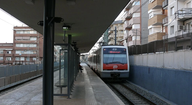 SUCCESSOS: Dos ferits després de ruixar amb gas pebre un vagó d’un tren de Ferrocarrils a Sant Vicenç dels Horts