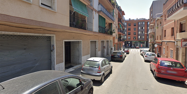 SUCCESSOS: Mor una dona que es precipita des d’un terrat a Sant Boi de Llobregat