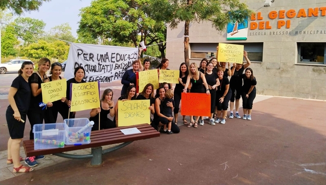 Estan afectades més de cinquanta treballadores que pertanyen a les llars d’infants El Gegant del Pi, El Timbal i El Sol Solet