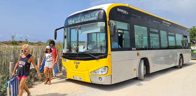 El Vilabús ja ha transportat prop de 9.000 viatgers a la platja 