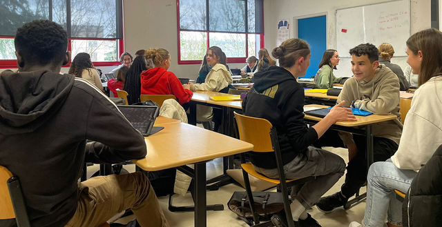 La Fundació Llor de Sant Boi de Llobregat restringirà el mòbil a l’escola