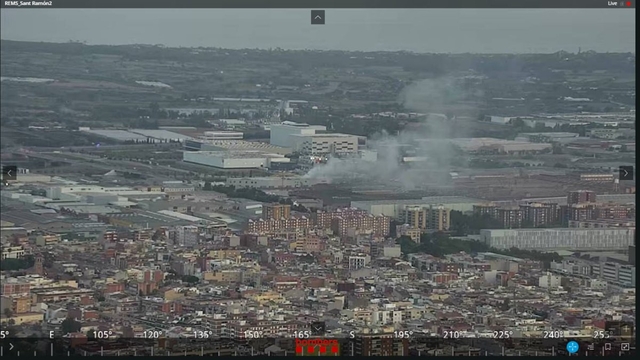 SUCCESSOS: Crema una nau a la zona industrial de Viladecans