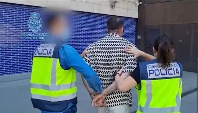 SUCCESSOS: La Policia Nacional deté a un reclutador de DAESH a l’aeroport del Prat