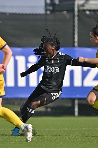 ESPORTS (FUTBOL FEMENÍ): El Levante Las Planas incorpora la francesa Bénédicte Simon 