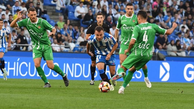ESPORTS (FUTBOL, PRIMERA RFEF): Puntàs del Cornellà a Riazor