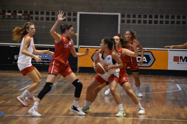 ESPORTS (BÀSQUET, LLIGA CATALANA FEMENINA 2): Doble victòria i classificació de Segle XXI i Viladecans