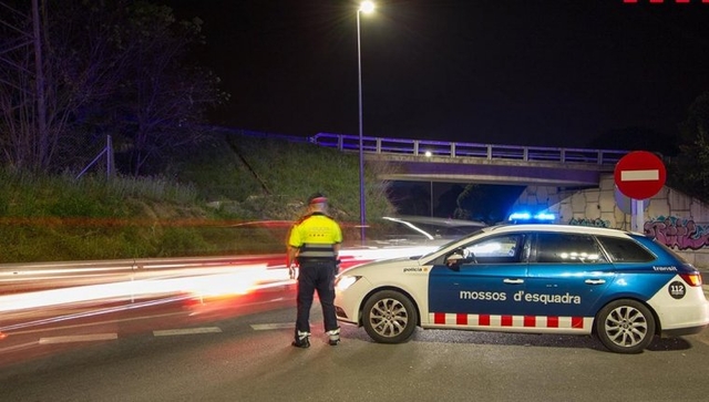 SUCCESSOS: Detenen un conductor a Cornellà per provocar un accident i donar positiu per alcoholèmia