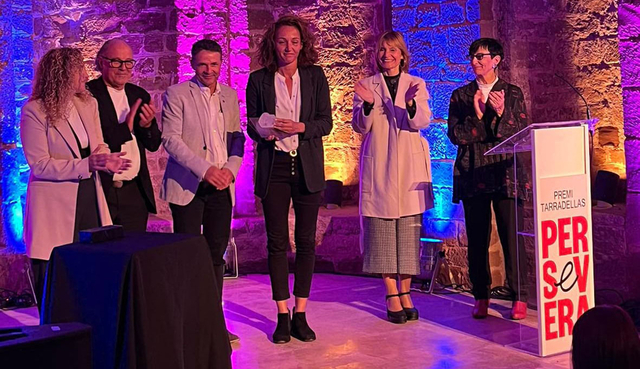 Laia Palau rep el Premi Tarradellas Persevera a Cervelló