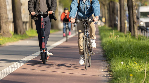 Campanya policial per combatre les conductes de risc de bicicletes i VMP