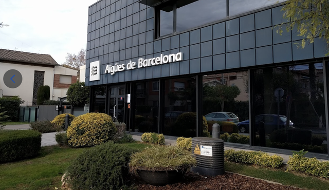 SUCCESSOS: Un incendi a l’edifici d’Aigües de Barcelona provoca talls de llum en diferents zones de Gavà