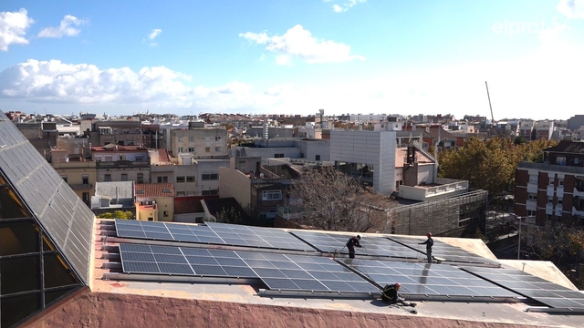 MEDI AMBIENT: S’instal·len plaques solars a les esglésies del Prat de Llobregat