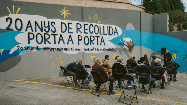Inaugurat un mural dels 20 anys del Porta a Porta a Torrelles