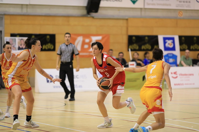 ESPORTS (BÀSQUET, LF2): El Segle XXI passa amb nota l’examen de Lleó