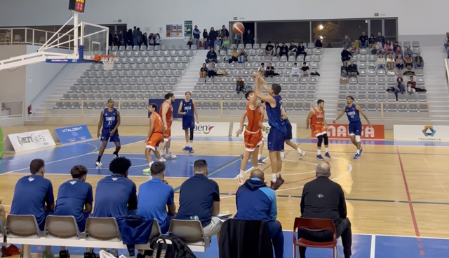 ESPORTS (BÀSQUET, LLIGA EBA): El CB Cornellà ressuscita al Parc Esportiu Llobregat