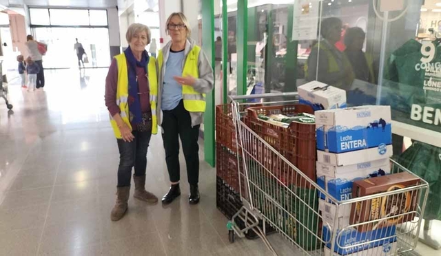 SOCIETAT: La campanya solidària de Nadal de Pallejà recull 7.000 quilos d’aliments i altres productes
