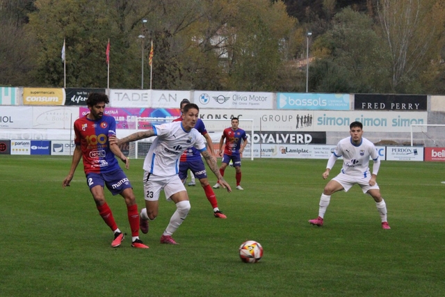 ESPORTS (FUTBOL, TERCERA RFEF): El Castelldefels remunta i El Prat guanya in extremis