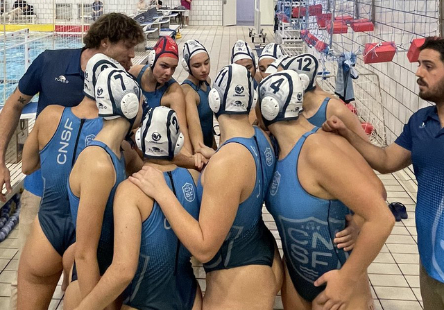 ESPORTS (WATERPOLO, DIVISIÓ D’HONOR FEM.): Contundent derrota santfeliuenca