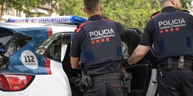 Millora la valoració que la població metropolitana fa dels cossos policials, que avalua amb 7,16 punts de mitjana els serveis que presten els Mossos i amb 6,69 punts els de la Policia Local