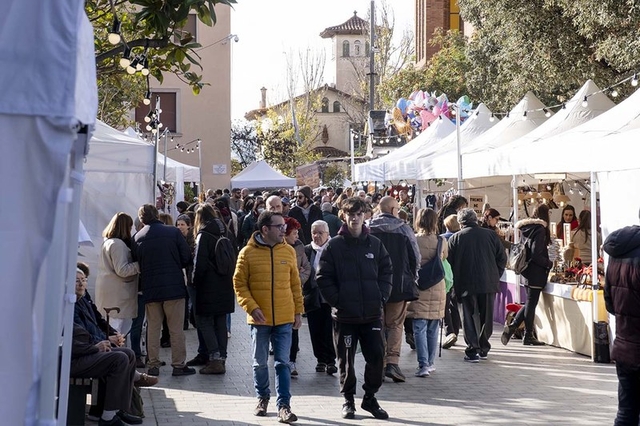 SOCIETAT: Cornellà de Llobregat celebra la Fira de Santa Llúcia 2023