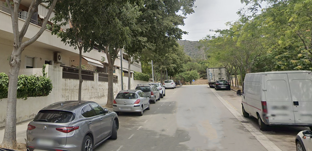 SUCCESSOS: Detinguts in fraganti a Viladecans mentre robaven en un cotxe a la via pública