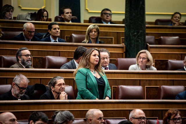 Candela López Tagliafico, portaveu de Movem En Comú Podem Castelldefels, exerceix ja com a nova parlamentària al Congrés dels Diputats