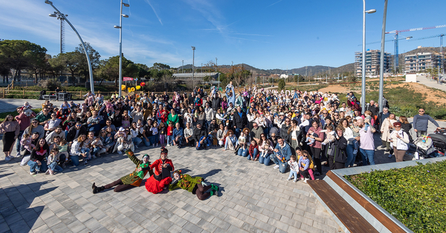 SOCIETAT: Viladecans dona la benvinguda als nadons nascuts el 2023 amb un acte d'apadrinament d'arbres