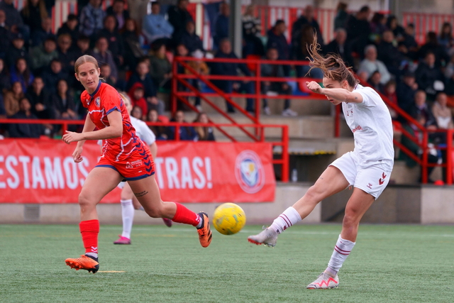 ESPORTS (FUTBOL FEMENÍ, PRIMERA DIVISIÓ): Nou empat de les santjoanenques