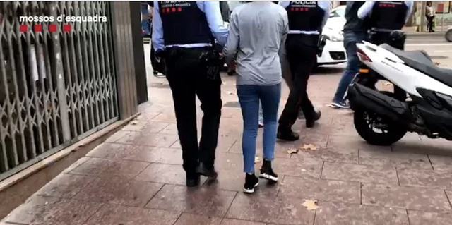 SUCCESSOS: Detingudes a Castelldefels un home i dues dones després de robar en un supermercat