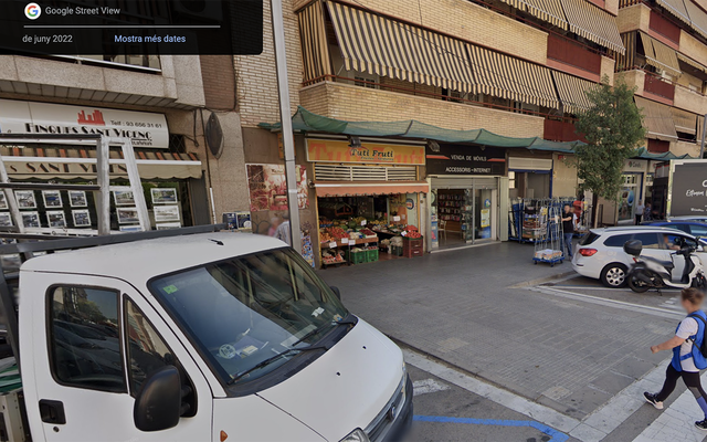 SUCCESSOS: Intenten robar en una botiga de telefonia mòbil a Sant Vicenç dels Horts