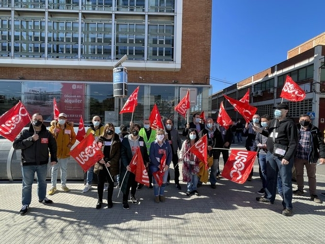 ECONOMIA: Coca-Cola acomiadarà 44 treballadors del centre d’Esplugues de Llobregat