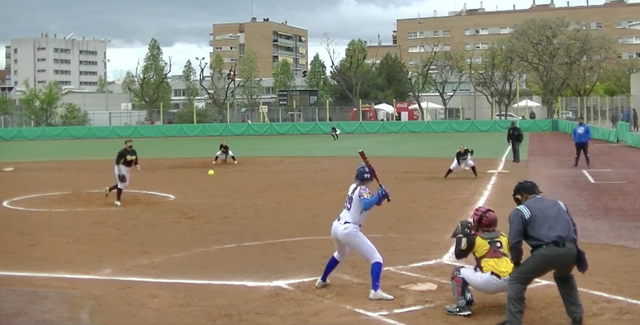 ESPORTS (SOFTBOL, SPANISH SOFTBALL LEAGUE): El derbi baixllobregatí acaba amb una victòria per a cada equip