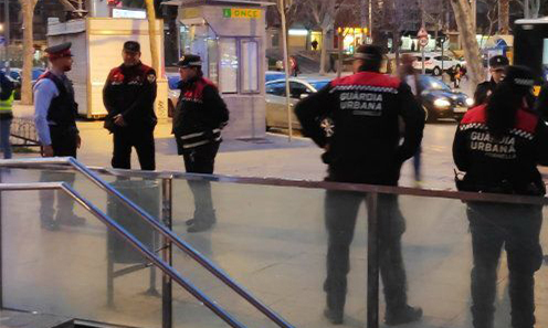 SUCCESSOS: Dispositiu policial a Sant Ildefons (Cornellà) amb un detingut