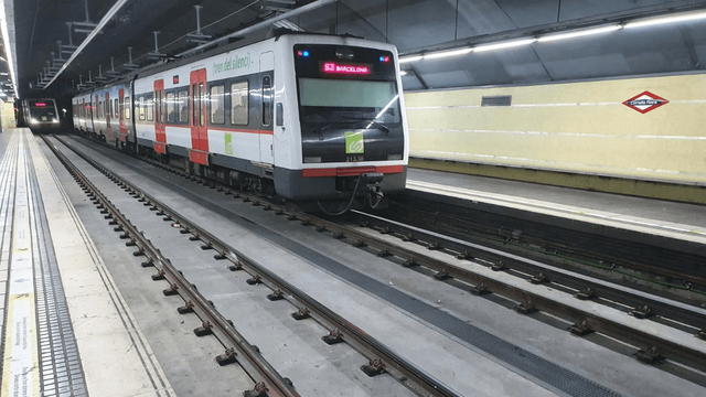 Ferrocarrils reforça el servei a la línia Llobregat-Anoia