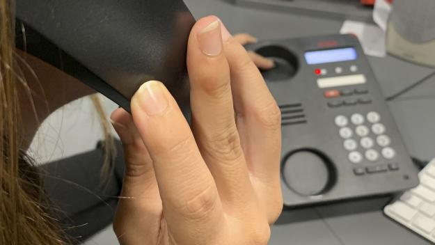 Detenen dues persones per estafar una trentena de persones per telèfon