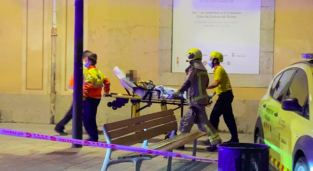 SUCCESSOS: Dos ferits greus en esclatar un fogonet en un restaurant de Viladecans