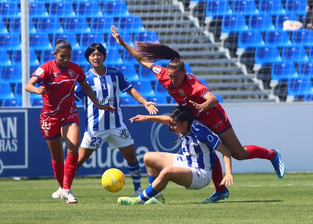 ESPORTS (FUTBOL FEMENÍ, PRIMERA DIVISIÓ): El Levante Las Planas pren oxigen