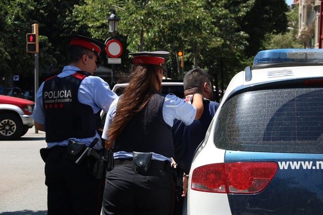 SUCCESSOS: Detenció de dos homes a Gavà després d’una persecució policial