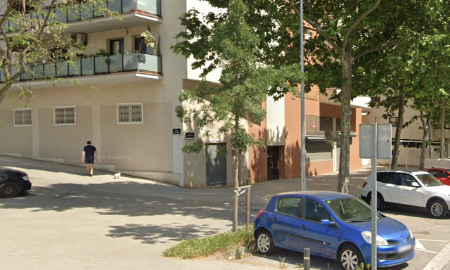 SUCCESSOS: S’incendia a Viladecans un local que estava ocupat
