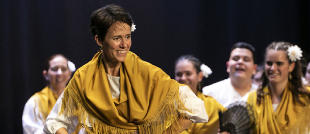 CULTURA: Clara Rius, Mocador d’Honor de la Festa de Tardor 2024 de Sant Feliu de Llobregat