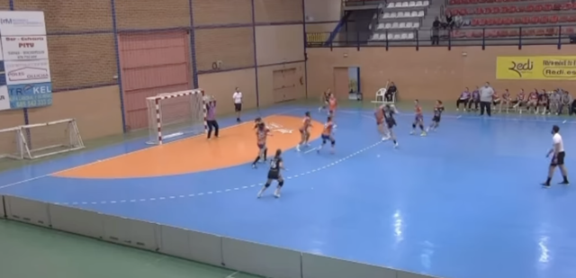 ESPORTS (HANDBOL, DIVISIÓ D’HONOR PLATA FEM.): Dues victòries i una derrota a la jornada inaugural