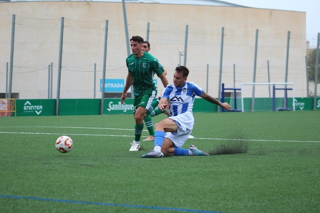 ESPORTS (FUTBOL, SEGONA RFEF): El Cornellà s’abona a l’empat