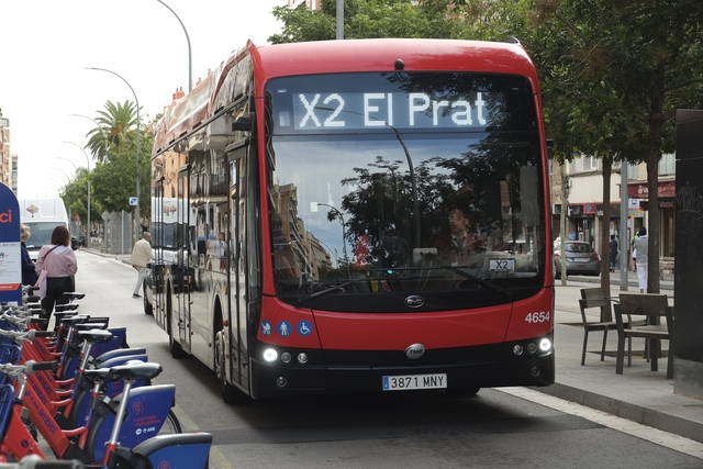 S’estrena una nova línia exprés de connectarà el Prat amb Barcelona