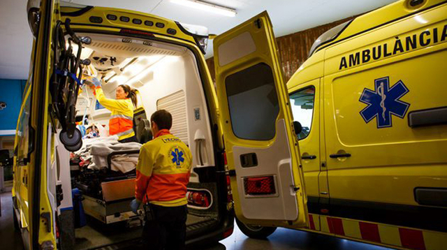 Mor un home mentre treballava en una empresa al Prat