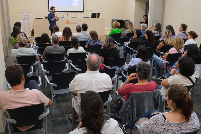 SOCIETAT: L'Ajuntament de Sant Joan Despí posa a l'abast de les famílies un innovador programa formatiu