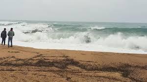 MEDI AMBIENT: Protecció Civil activa en alerta el PROCICAT per la previsió de fort onatge avui i demà al litoral sud i part del litoral central
